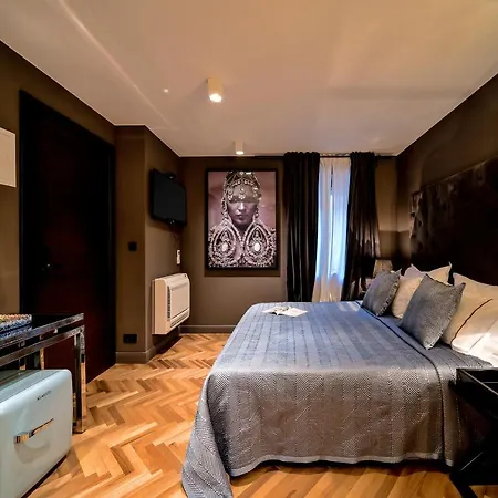 Artale 07 Design krevet i doručak 4*