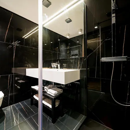 Artale 07 Design 4* スプリト