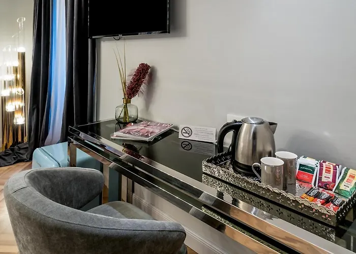 Bed & Breakfast Artale 07 Design Split